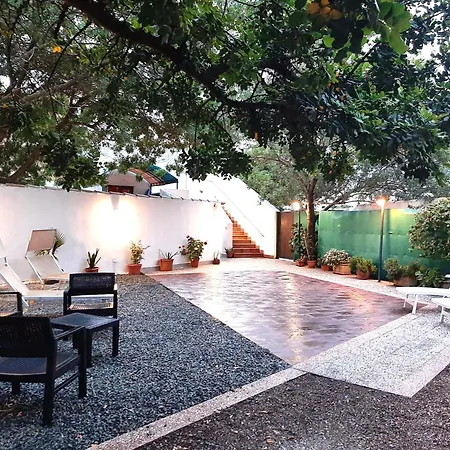 In With Large Terrace And Garden * Quartu SantʼElena