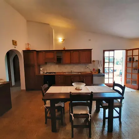 度假居 In With Large Terrace And Garden *