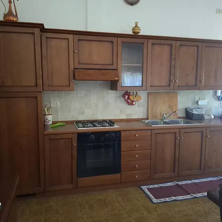 In With Large Terrace And Garden Σπίτι διακοπών *